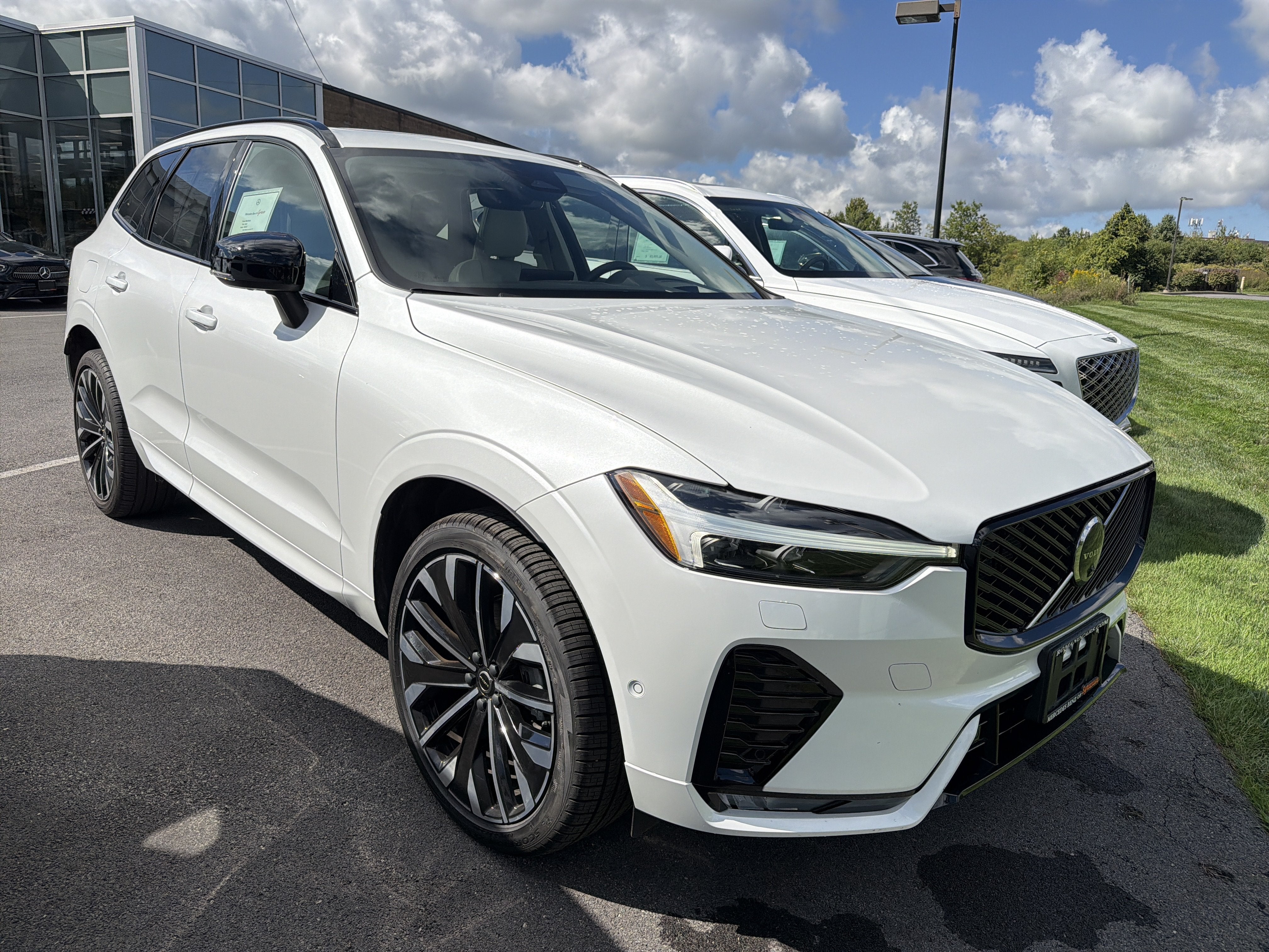 2026 Volvo XC60 B5 AWD Ultra