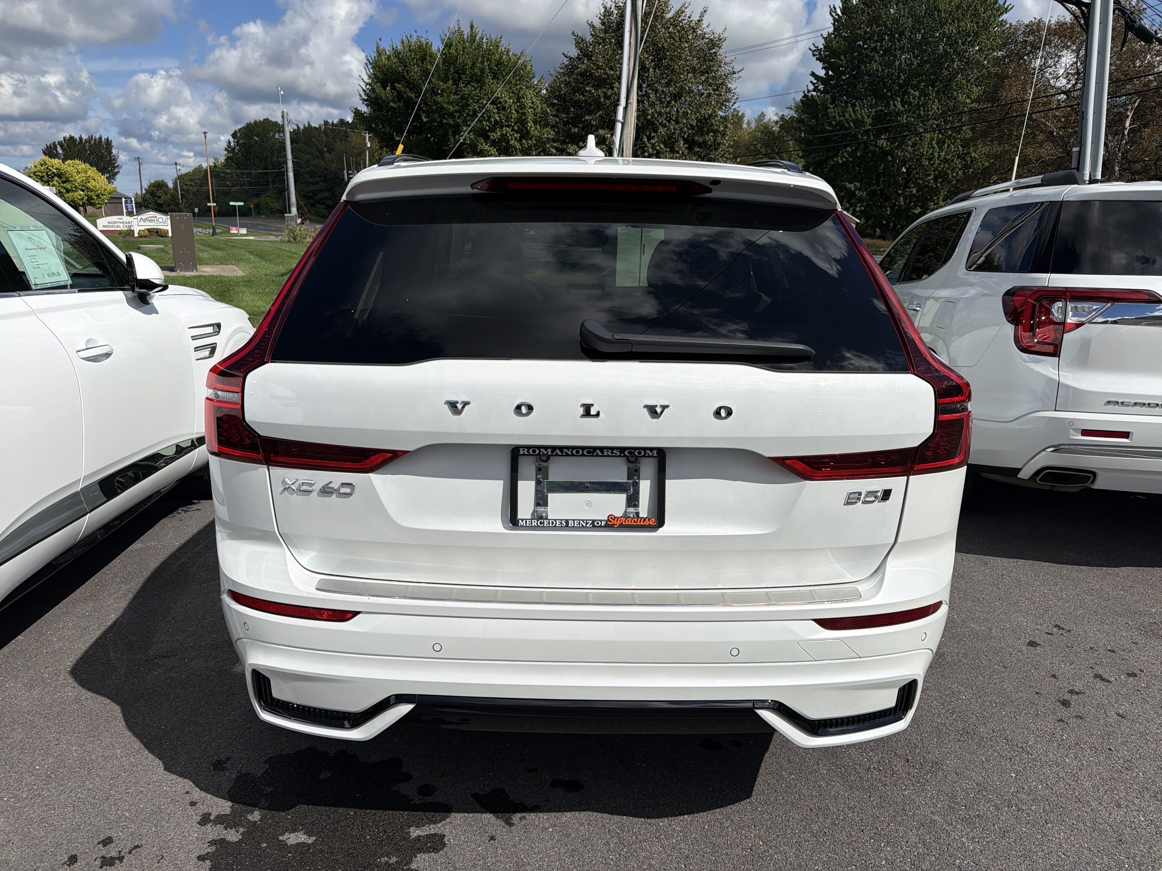 2026 Volvo XC60 B5 AWD Ultra